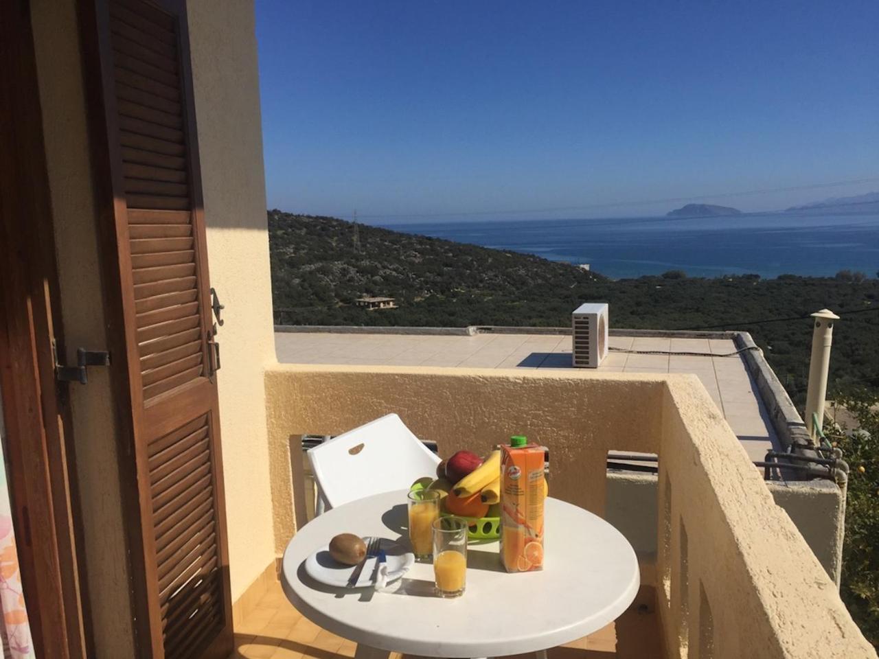 Asimina Apartment Istro Bagian luar foto