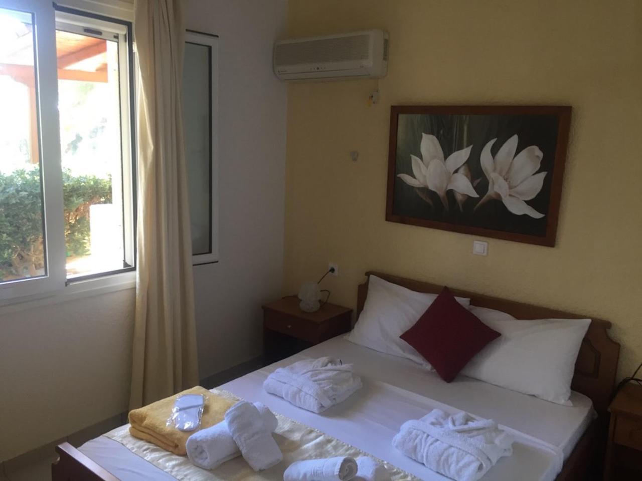 Asimina Apartment Istro Bagian luar foto