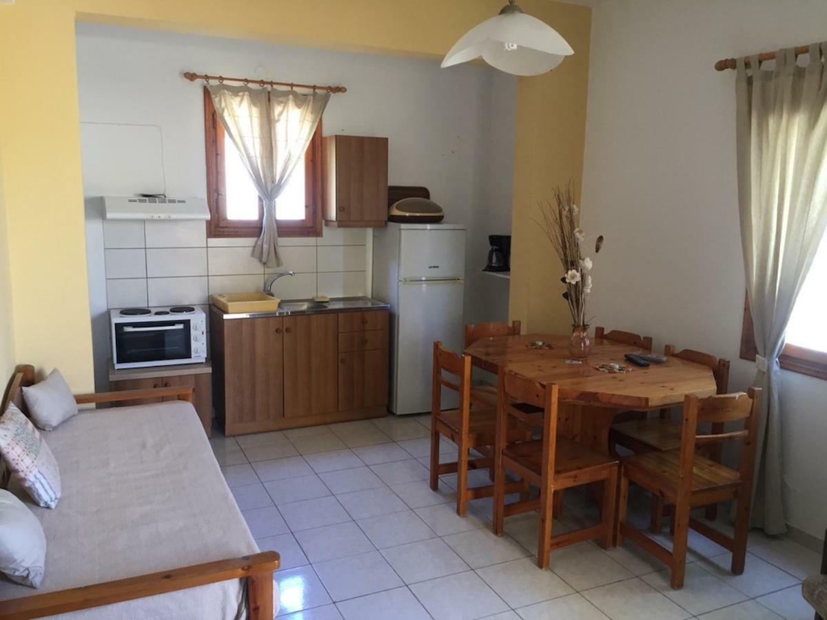 Asimina Apartment Istro Bagian luar foto
