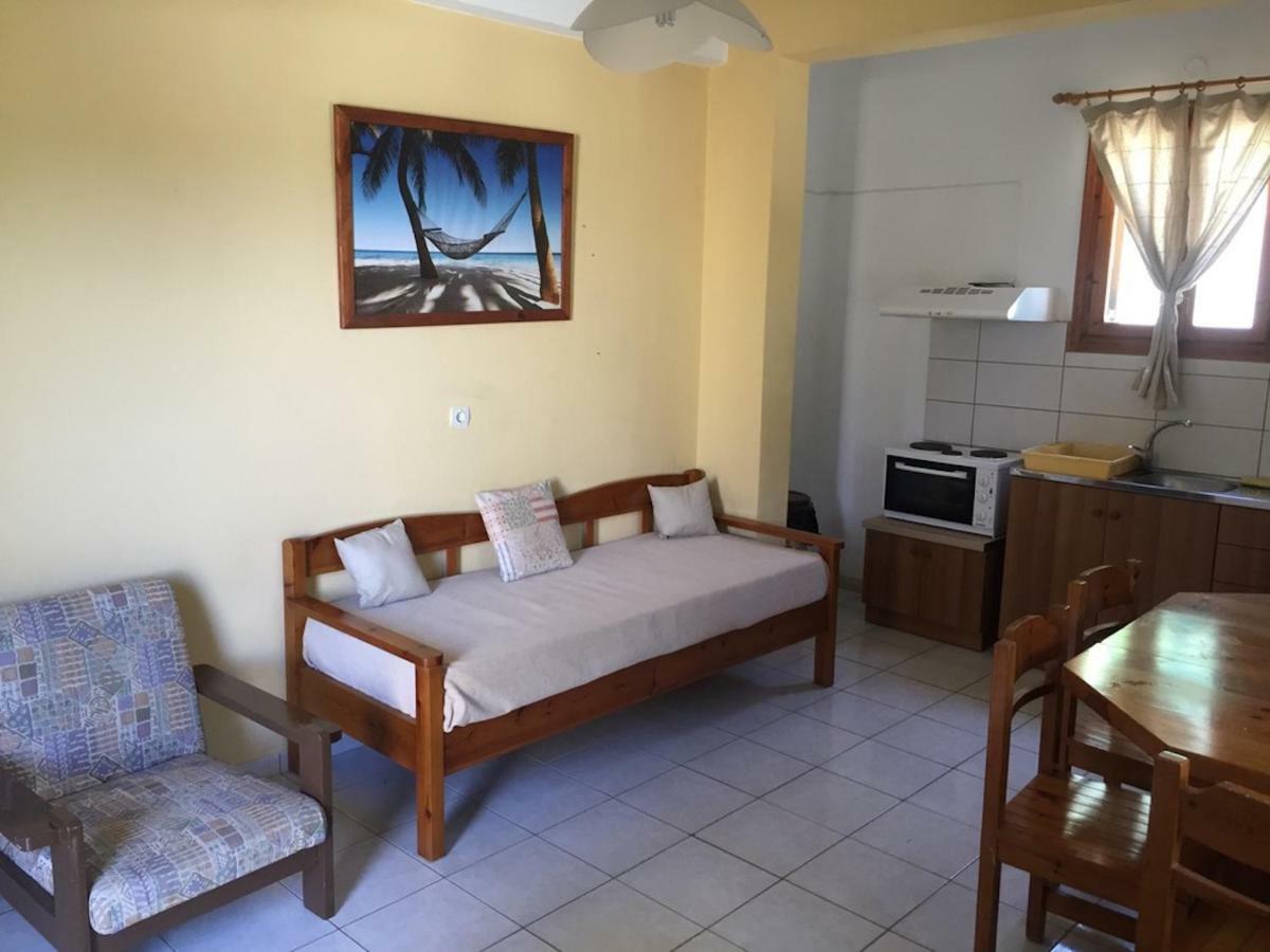 Asimina Apartment Istro Bagian luar foto